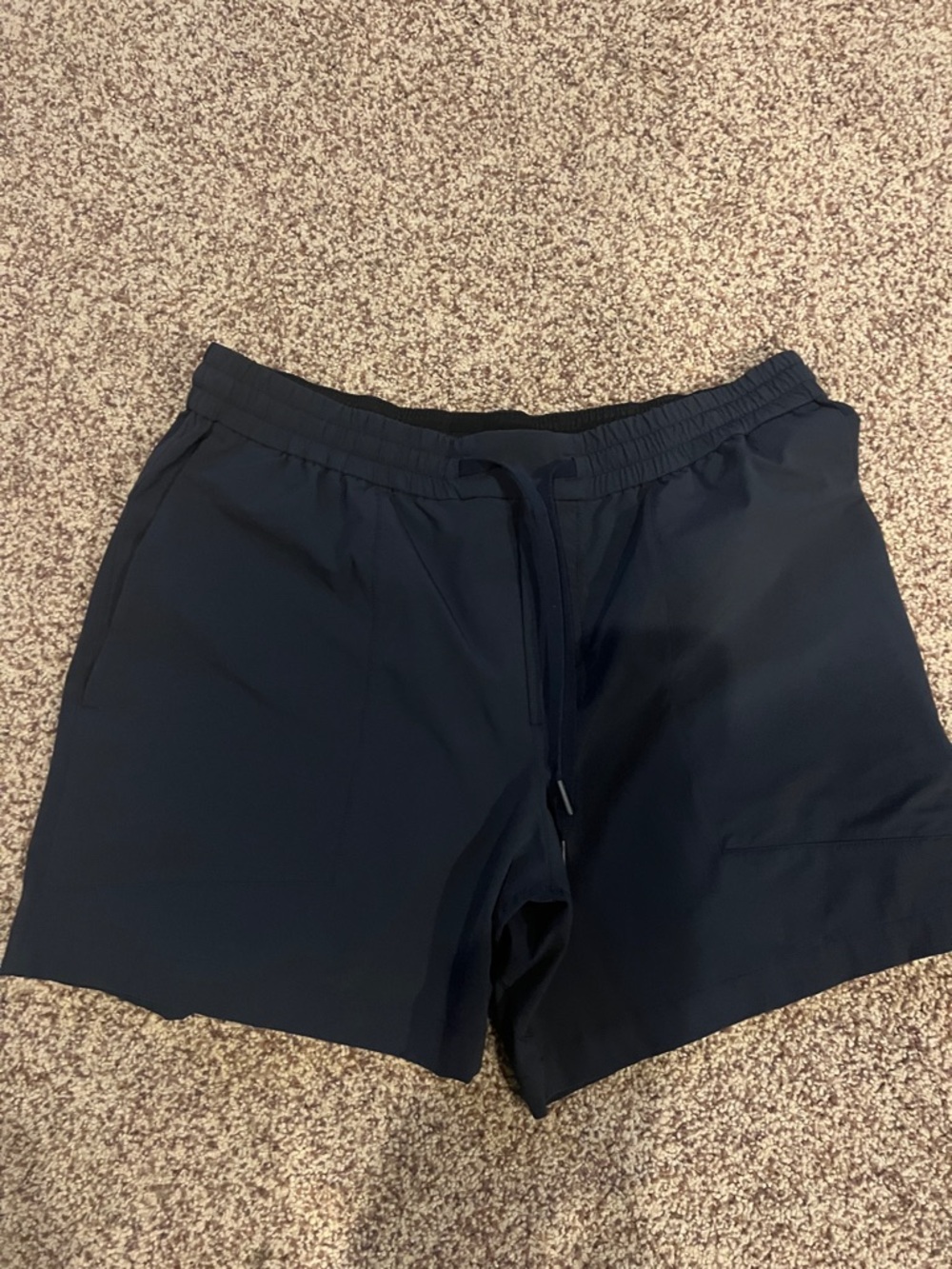 Lululemon men’s lightweight shorts navy colored